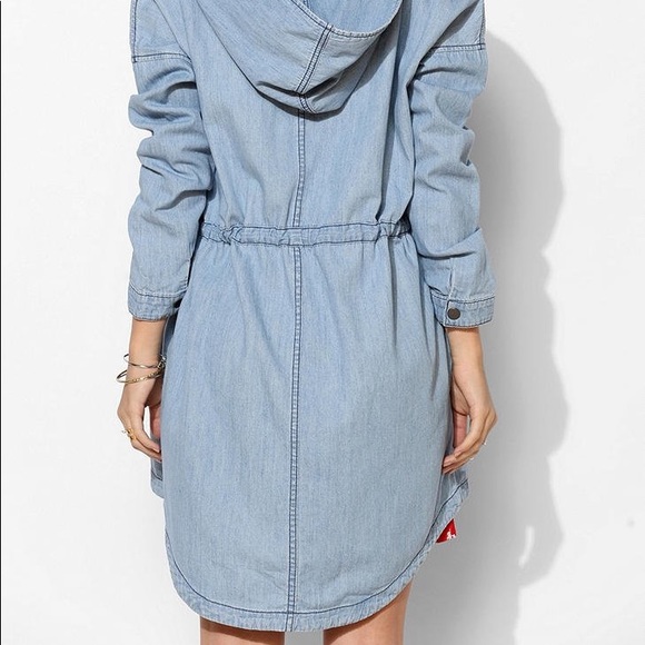 BDG Chambray Hooded Anorak - Picture 6 of 7